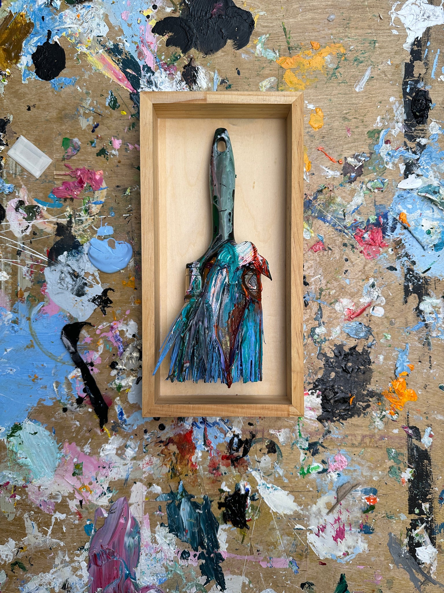 Studio Shadow Box Brush 04